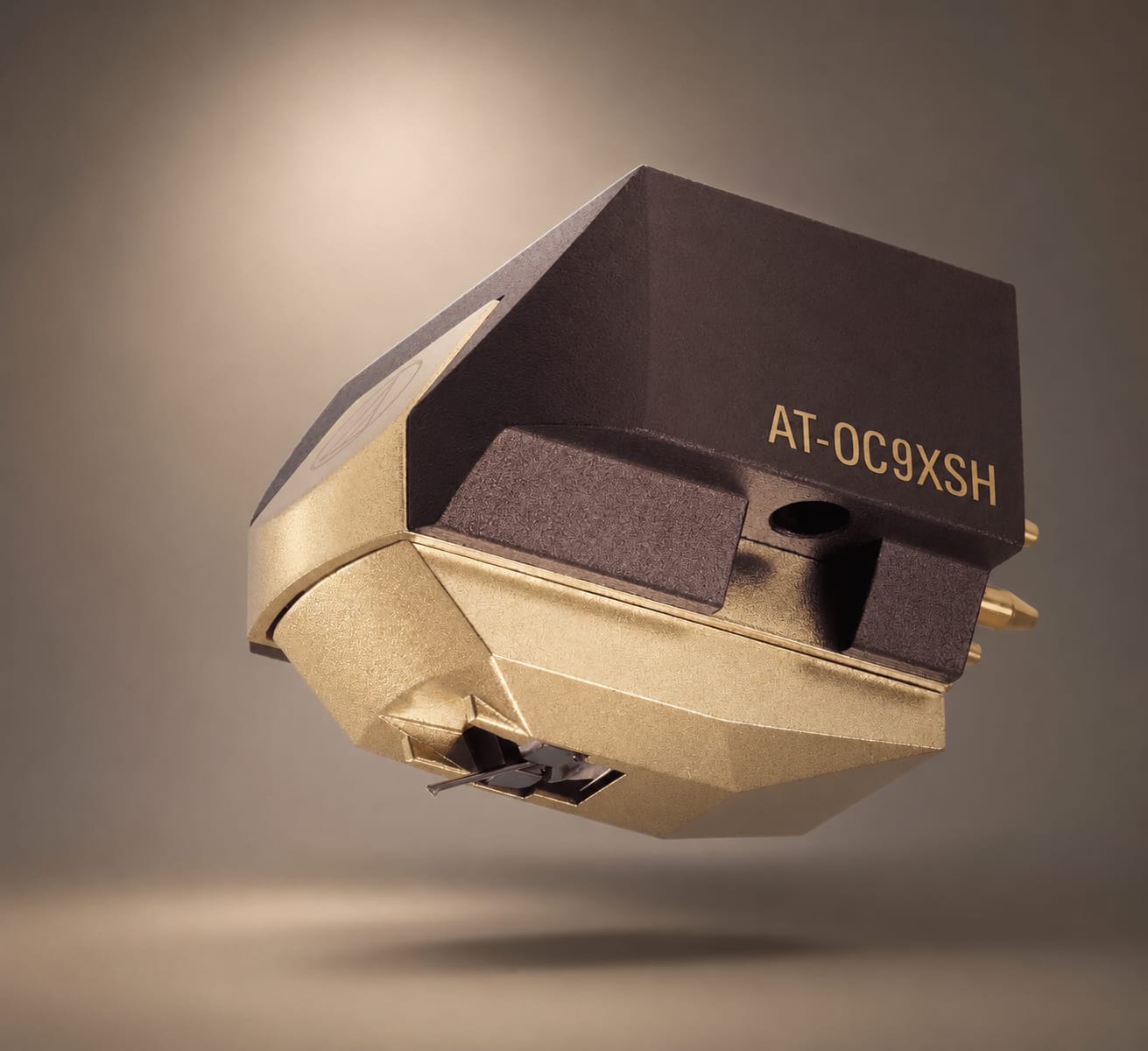Najlepsza wkładka gramofonowa MC do 5000 zł – ranking TOP 10 modeli 2 Audio-Technica AT-OC9XSH wkładka gramofonowa MC do 5000 zł – precyzyjna japońska wkładka do gramofonu